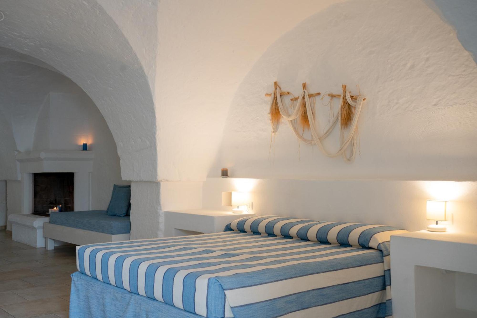 Oltre gli Ulivi Bed and Breakfast Ostuni Esterno foto