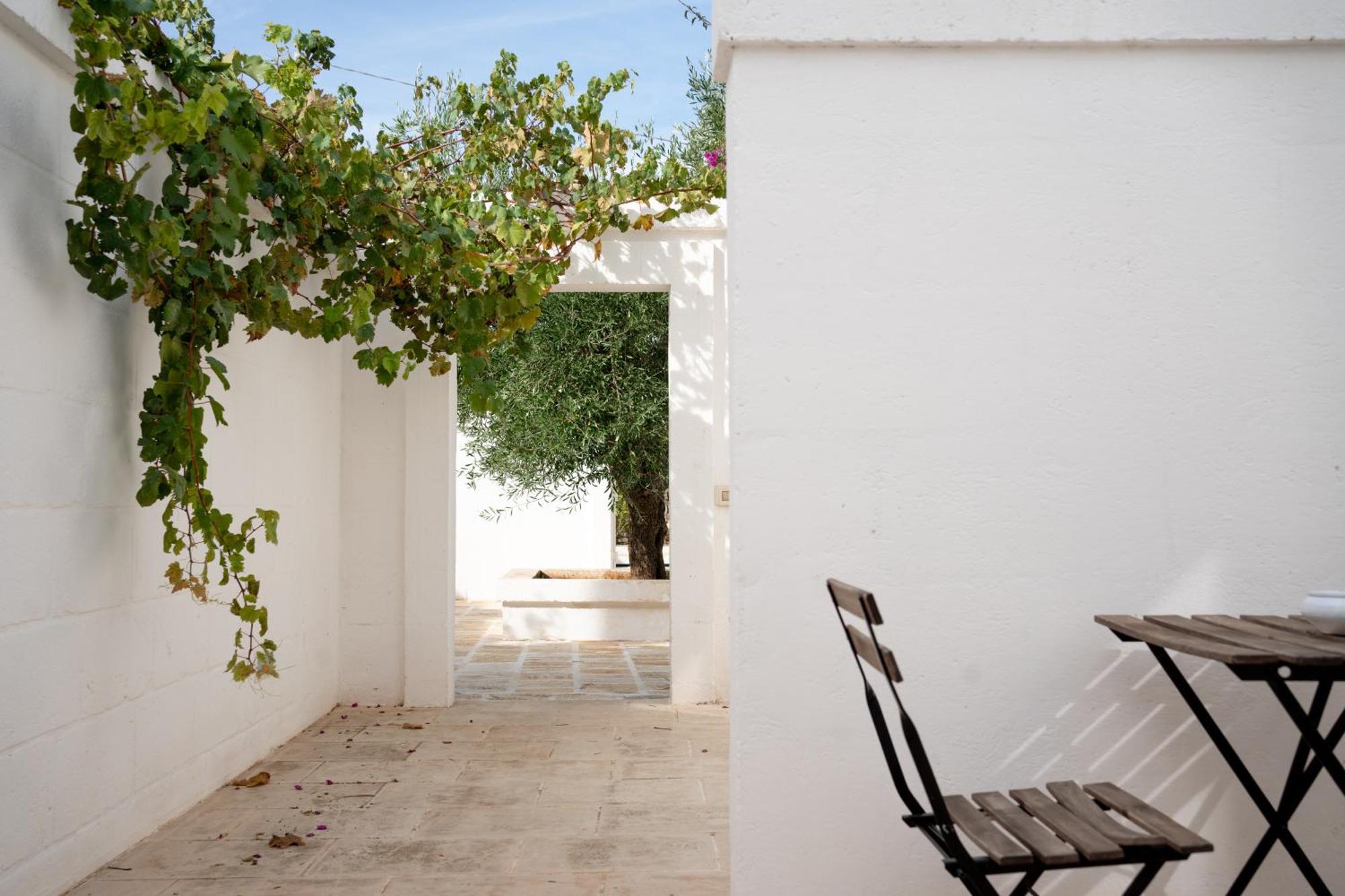 Oltre gli Ulivi Bed and Breakfast Ostuni Esterno foto