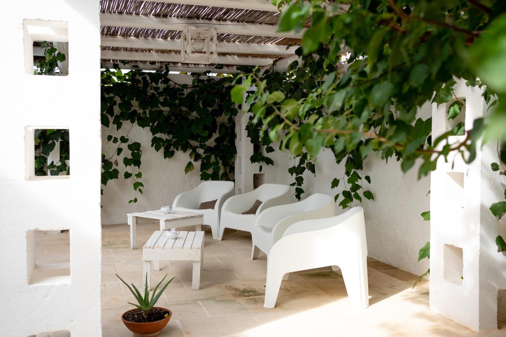 Oltre gli Ulivi Bed and Breakfast Ostuni Esterno foto